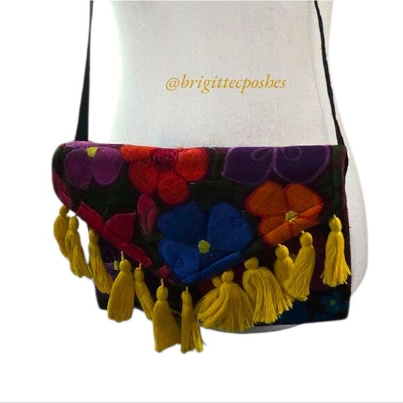 HANDMADE Mexican Embroidered Crossbody Bag - Picture 1 of 11